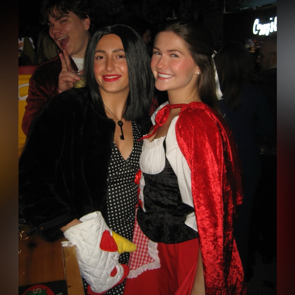 Red Riding Hood Costume - Picture 7 of 7